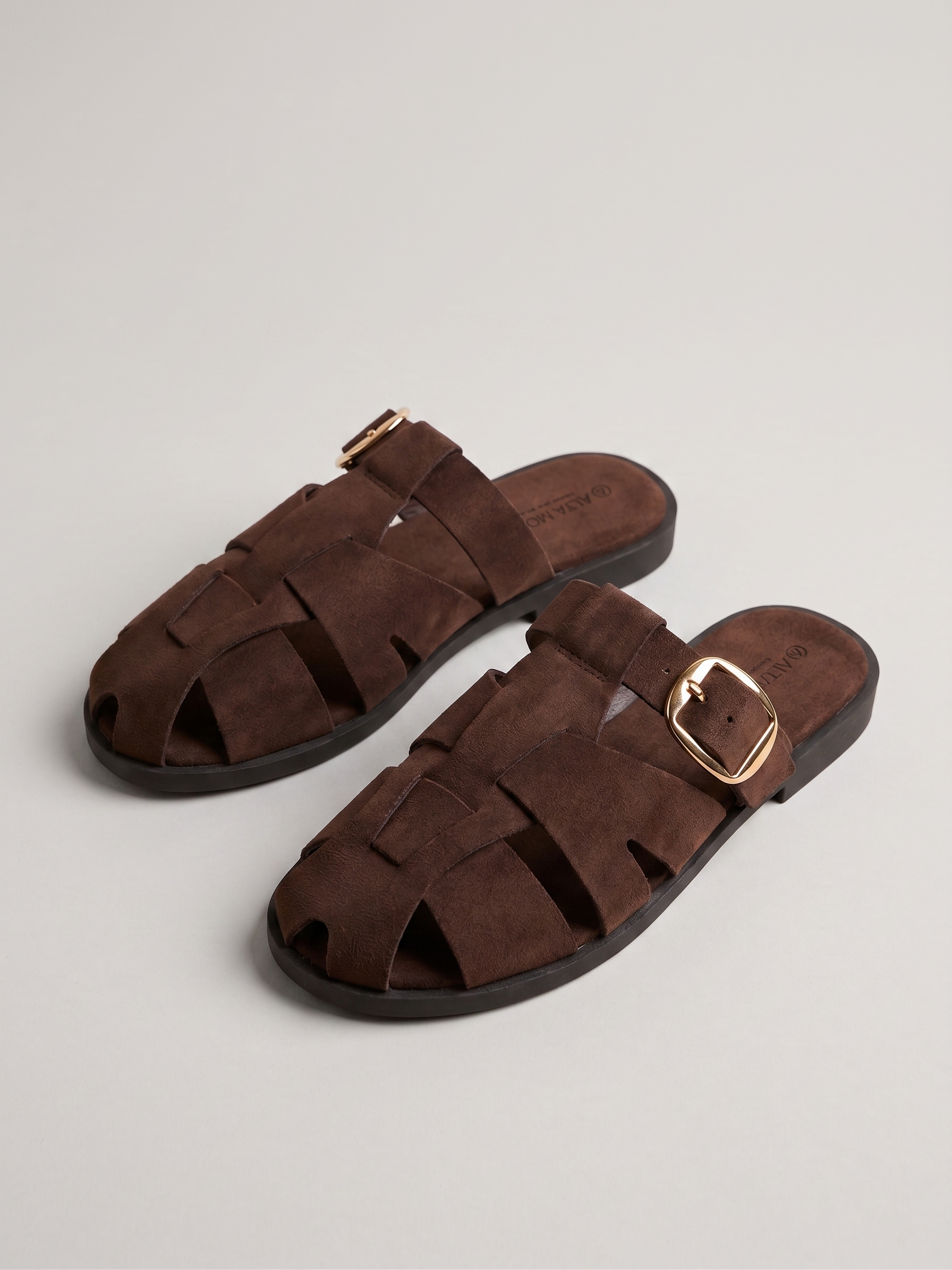 SANDALIAS CANGREJERAS DESTALONADAS - Imagen 3