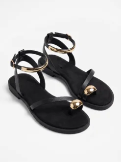 Alternative view of SANDALIAS PLANAS CON DETALLE METALICO BLACK